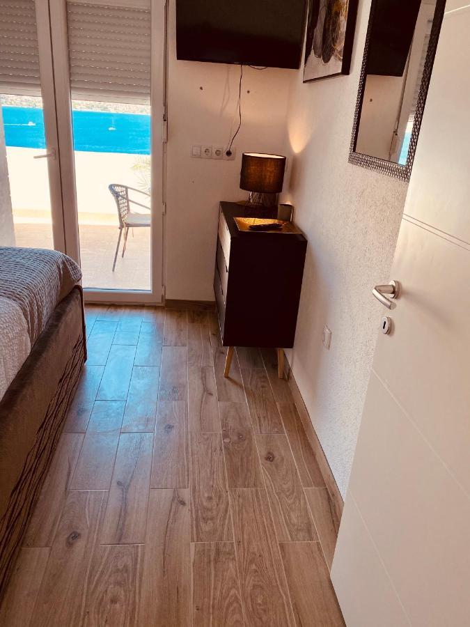 Apartment Elena Donji Okrug  エクステリア 写真