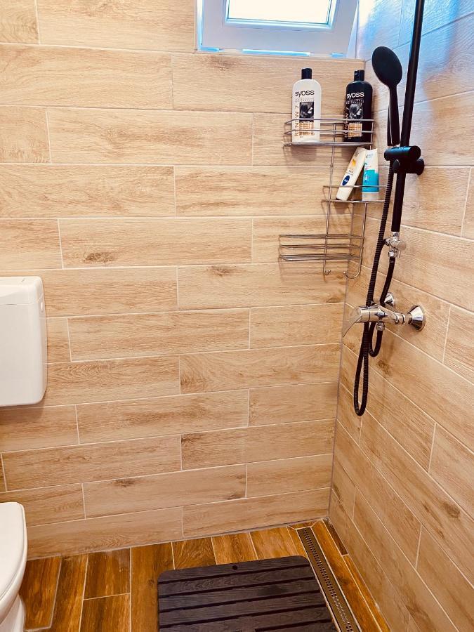 Apartment Elena Donji Okrug  エクステリア 写真